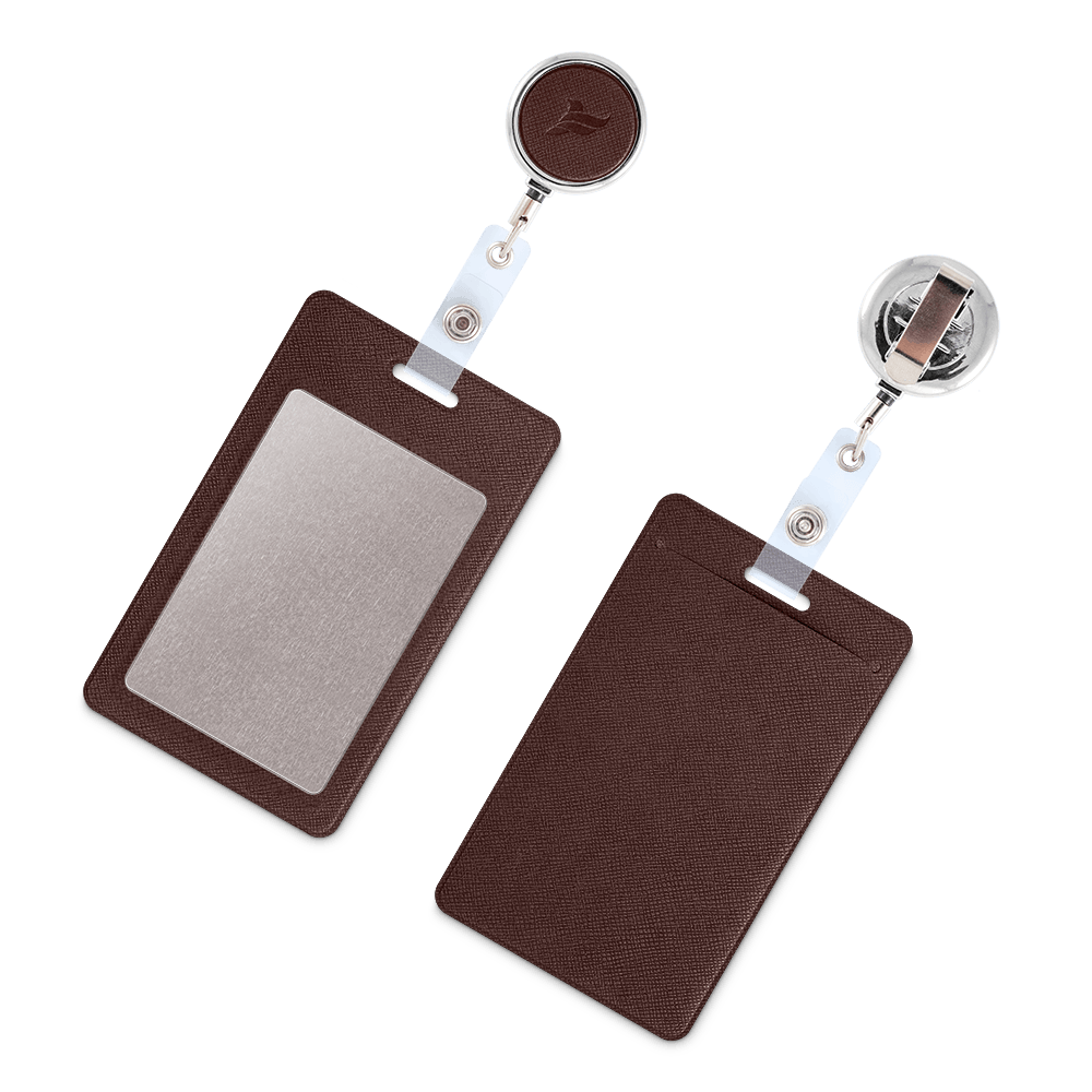 Карман с металлическим ретрактором - вертикальный, цвет коричневый