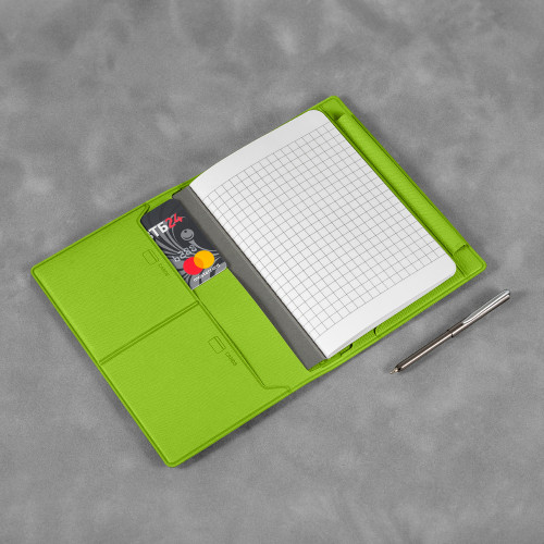 Записная книжка В7 с ручкой, цвет зеленый